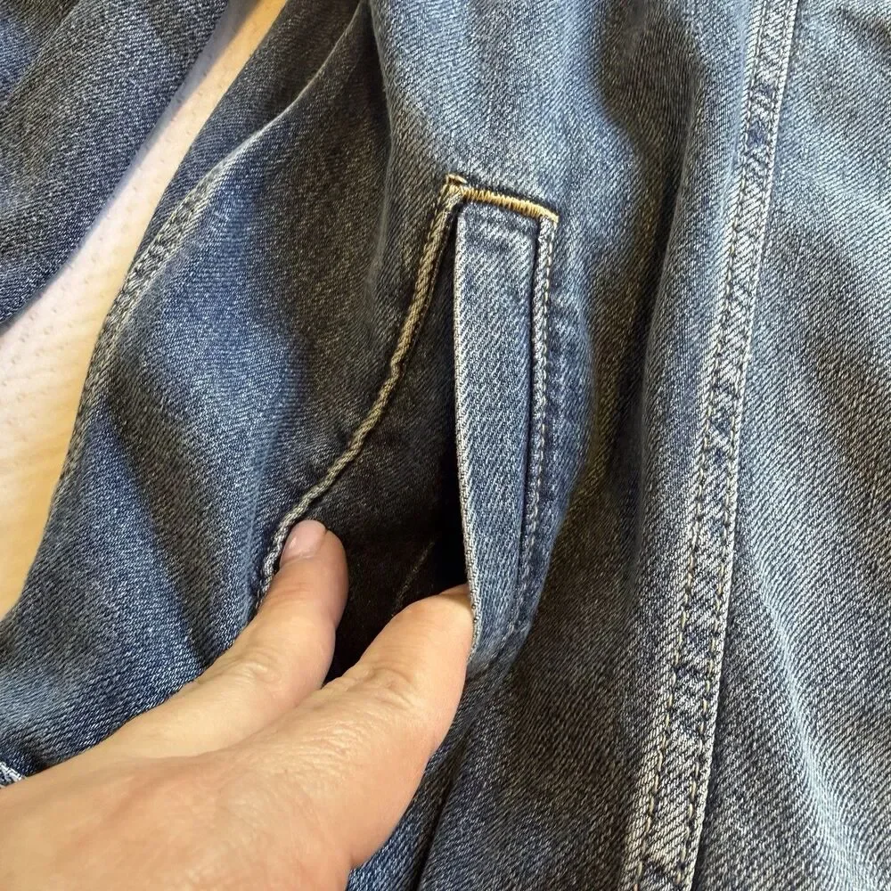 Old Navy Oversized Jean Trucker Jacket Denim Blue Medium Wash Size XL NWOT